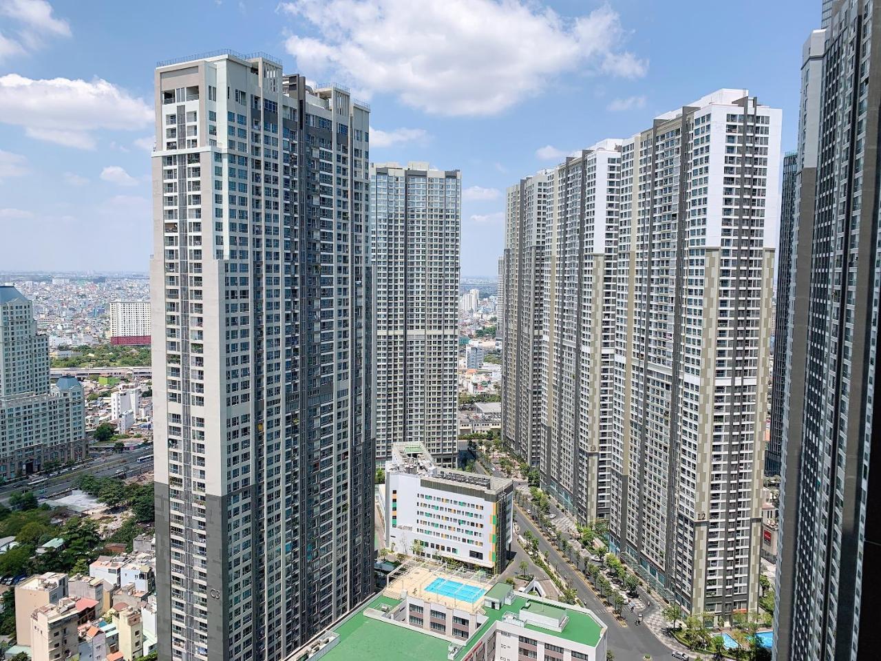 Homes By Christine - Vinhomes Central Park Ho Chi Minh City Exterior photo