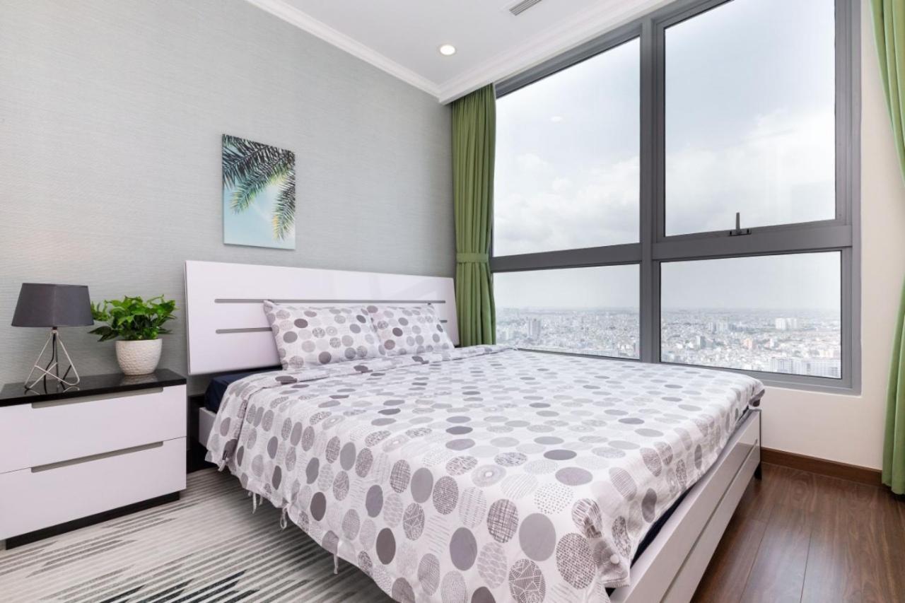 Homes By Christine - Vinhomes Central Park Ho Chi Minh City Exterior photo