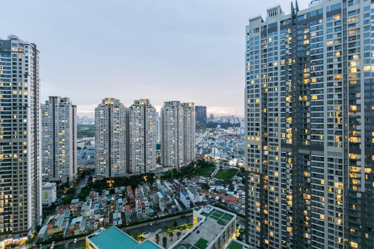 Homes By Christine - Vinhomes Central Park Ho Chi Minh City Exterior photo
